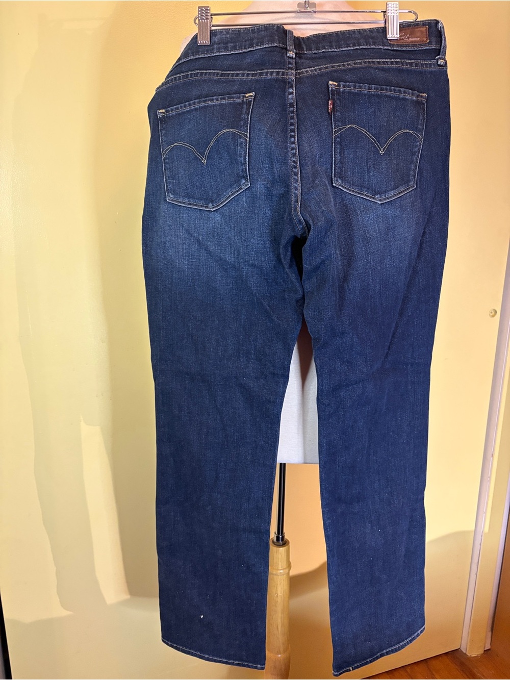 Levi’s Demi Curve Low Rise Dark Blue Jeans - Women - Picture 4 of 7